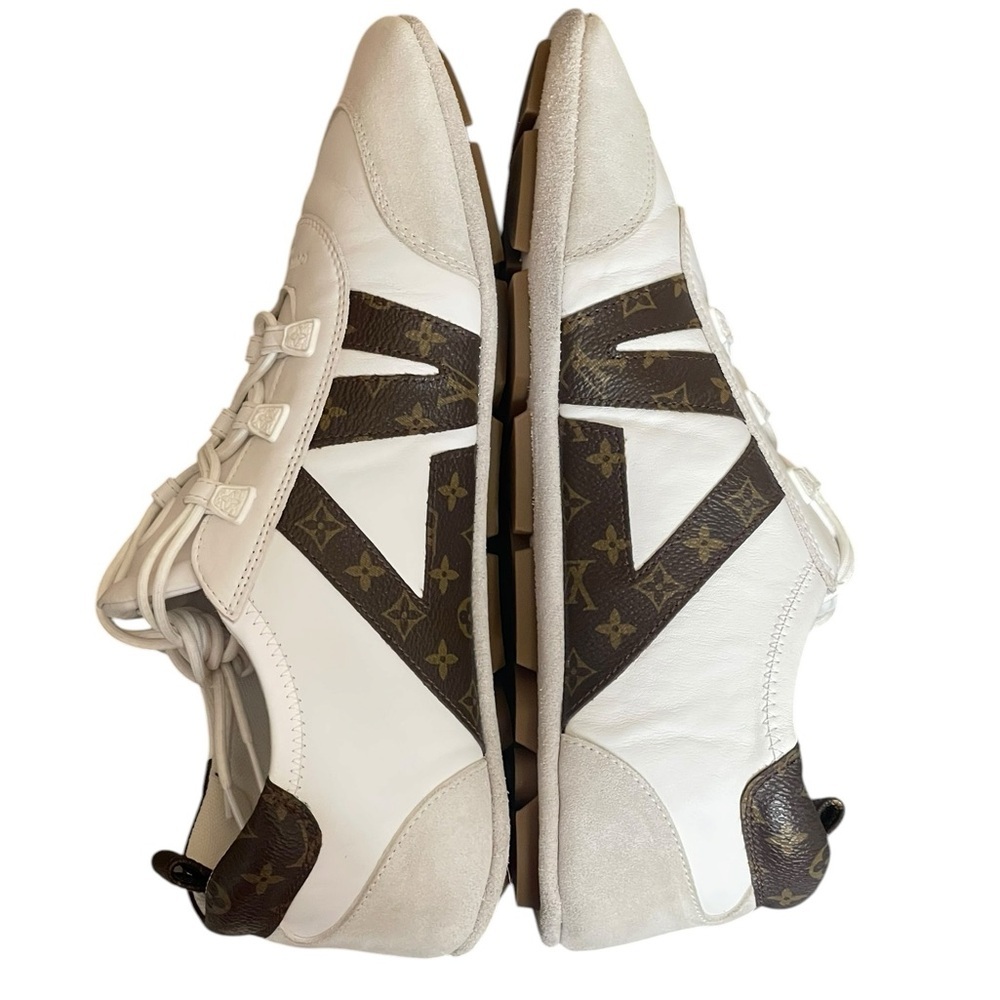 Louis Vuitton mens LV
Sneakerina White Low Top size 38(8) - Picture 5 of 14